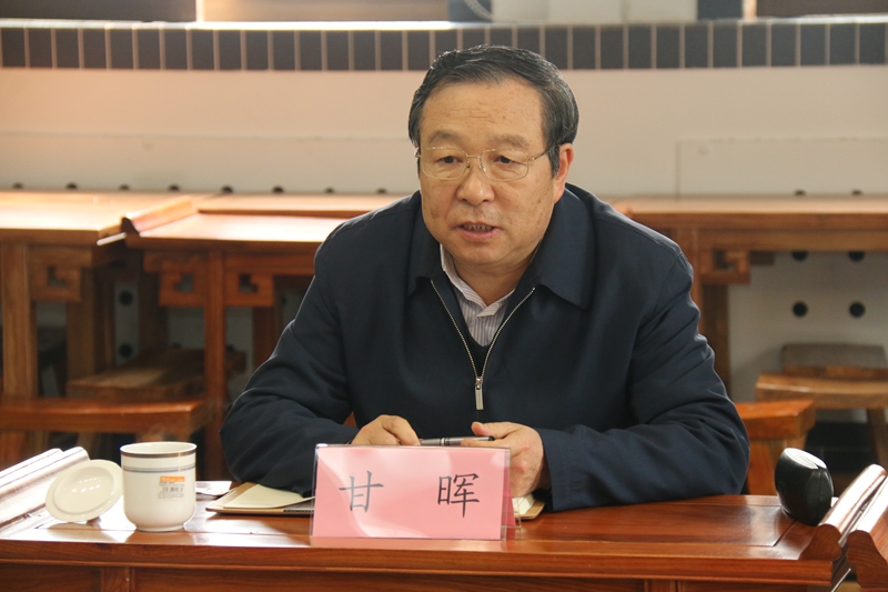 成人影片