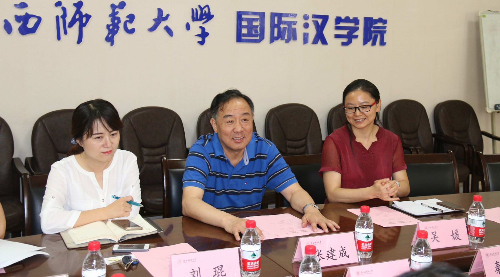 成人影片
