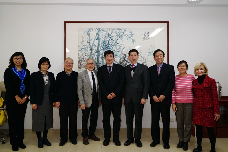 交流合作一:与成人影片
美国亚利桑那大学孔子成人影片
和北佛罗里达大学孔子成人影片
加强交流 (2).JPG