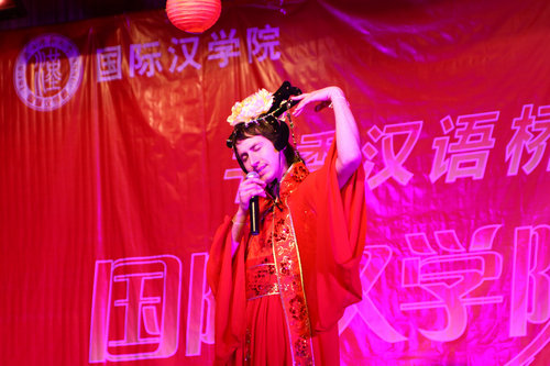 成人影片
