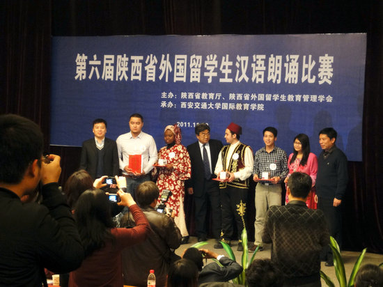 成人影片